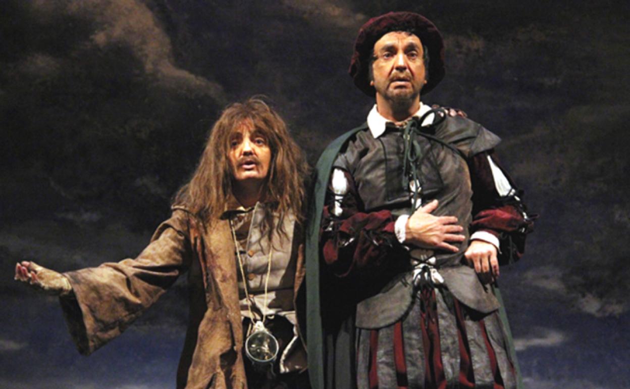 Una imagen de archivo de la representación de 'El Coloquio de los Perros', por la compañía Morfeo Teatro.