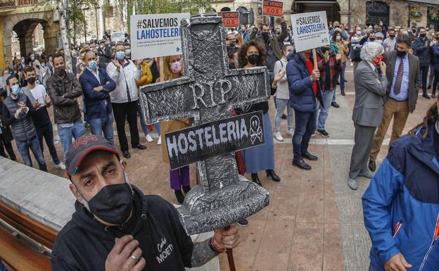 Galería. Un momento de la concentración celebrada este viernes.