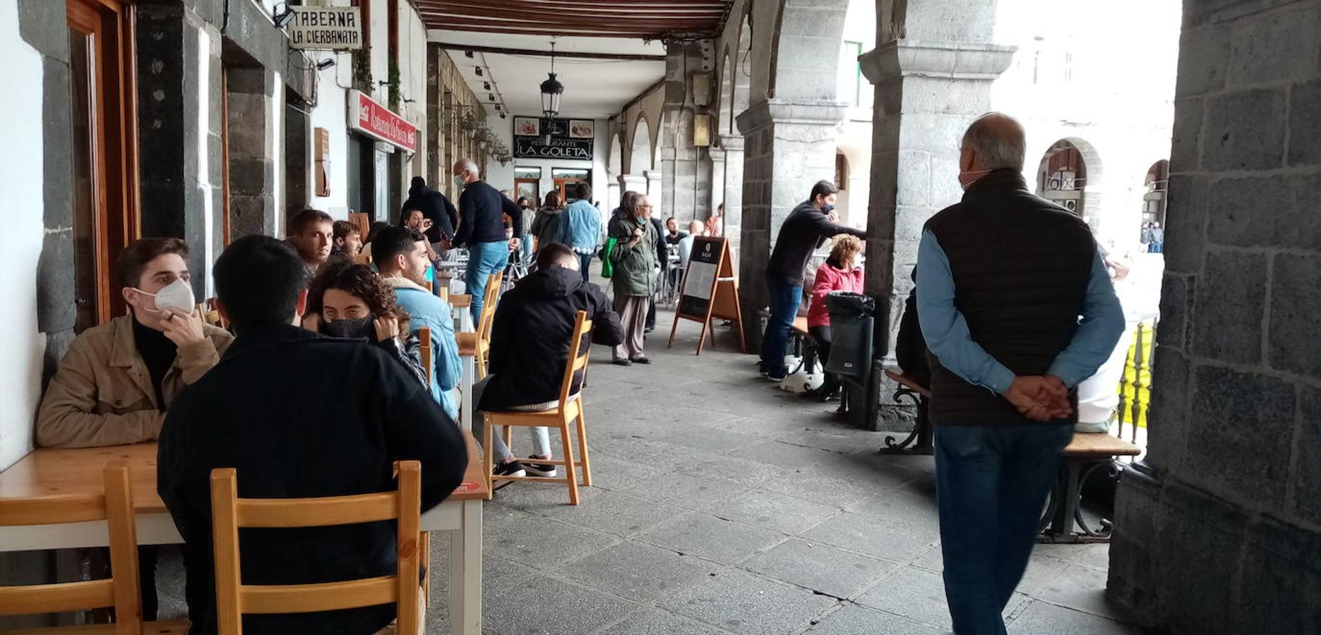 Comerciantes, hosteleros y otros empresarios, durante la movilización