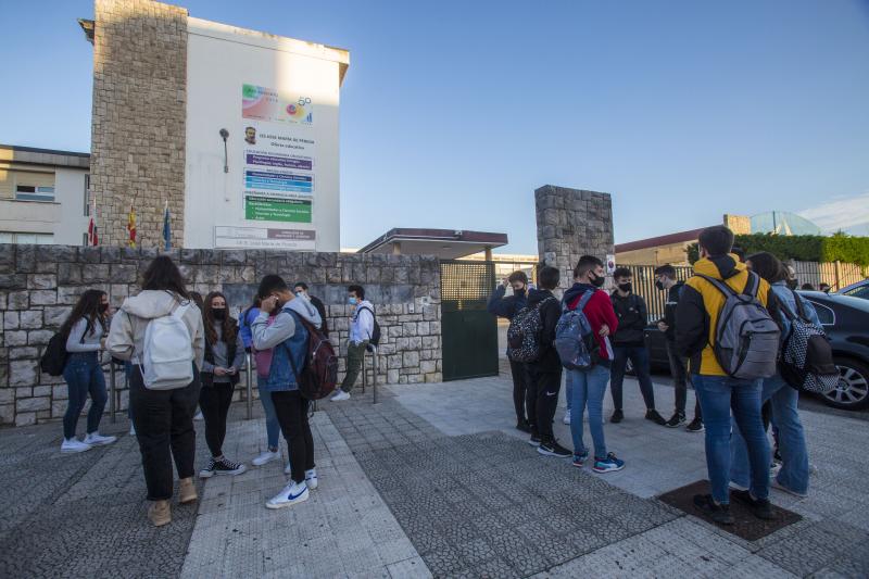 Fotos: Vuelta al colegio tras el caos del calendario escolar