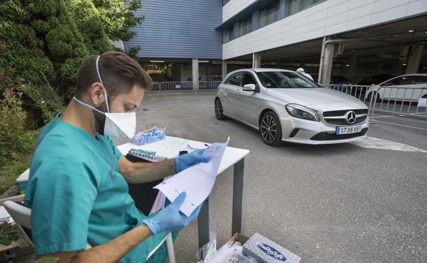 Cuatro muertos más por covid mientras el aumento en la ocupación de las UCI lleva a Cantabria al nivel 4 de alerta sanitaria