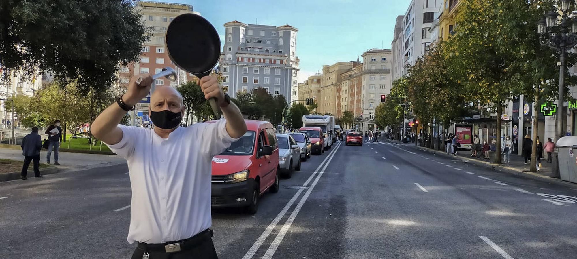 Hosteleros de Santander y Torrelavega, de manifestación.