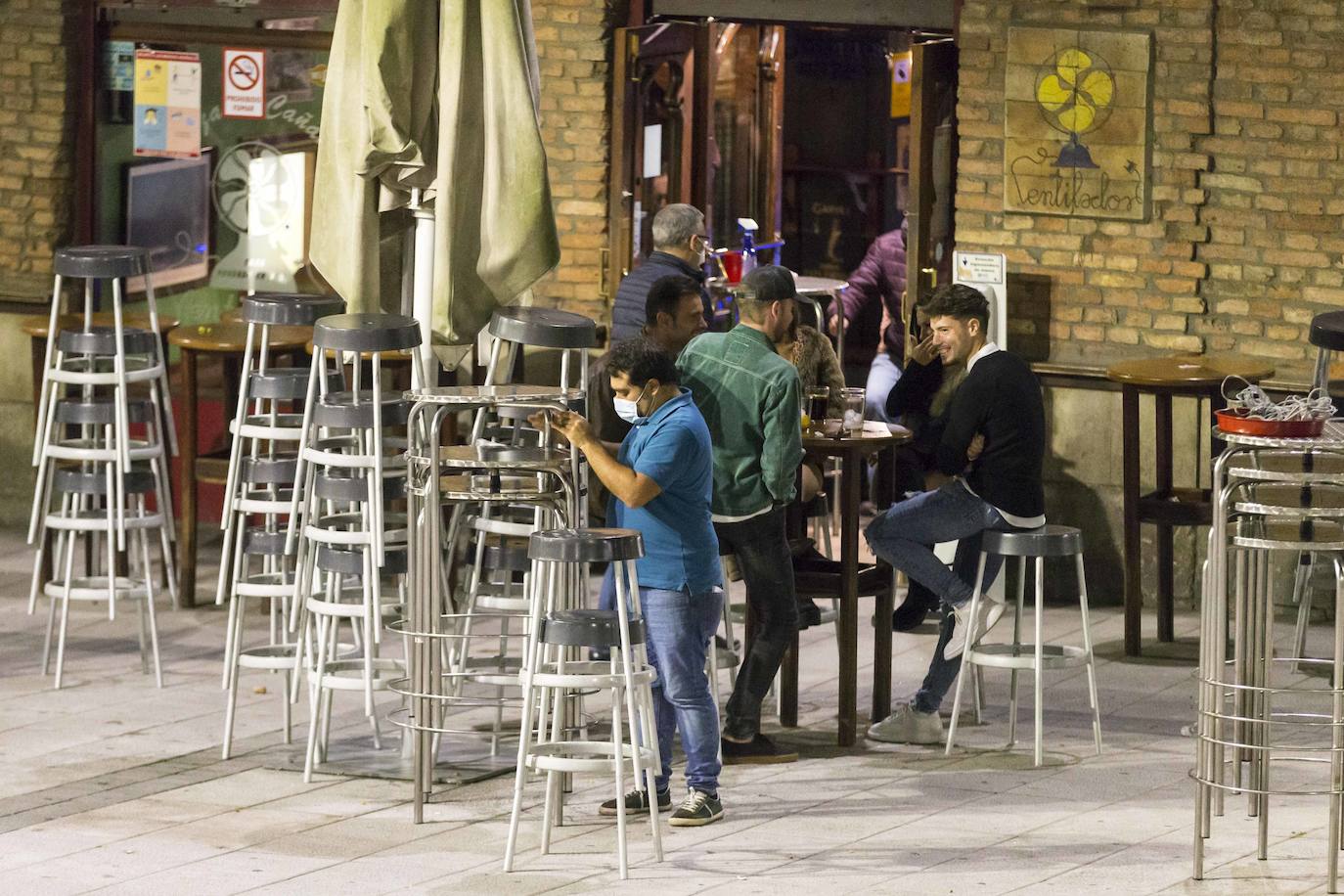 El toque de queda dejó vacias las calles de Santander