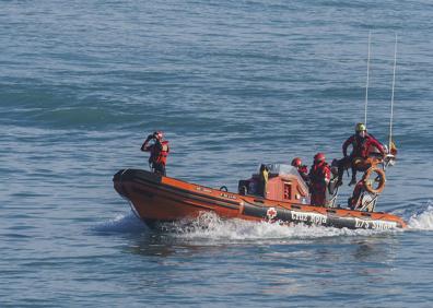 Imagen secundaria 1 - El cuerpo aparecido frente a la costa de Miengo es el de Raúl Tolosa