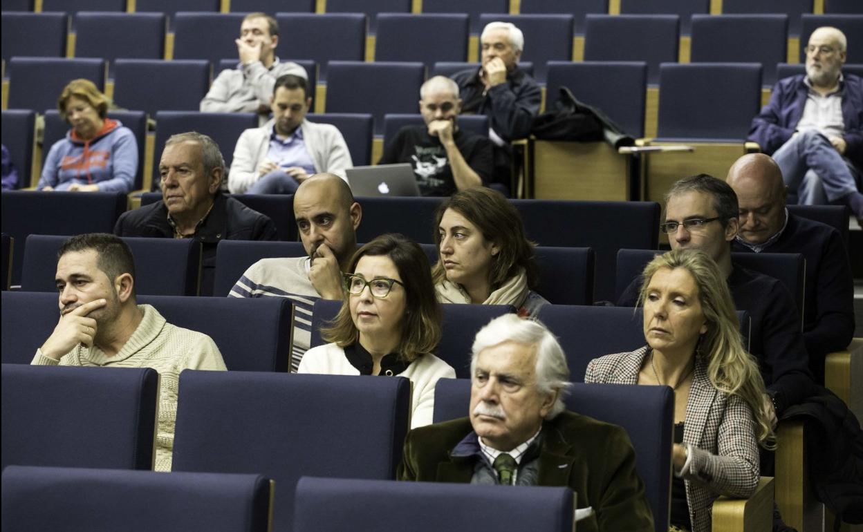 El público deberá estar separado en la junta, a diferencia de la de los últimos años. 