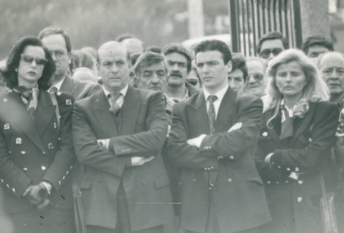 1992. Funeral por las víctimas de ETA en el atentado en La Albericia. En la imagen, Juan Hormaechea y su esposa, David Díaz e Isabel Tocino.