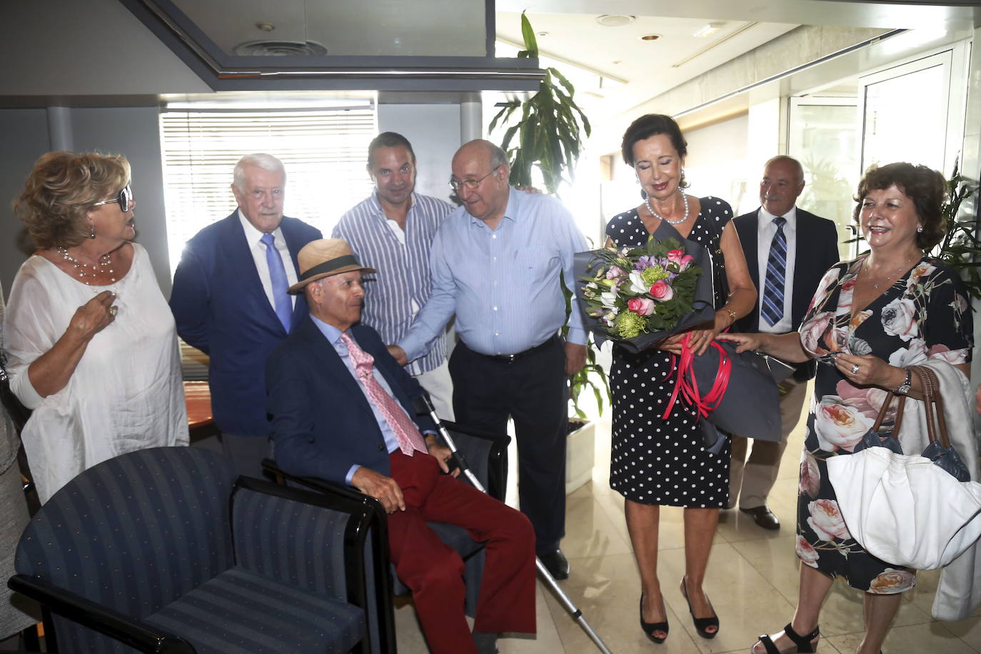 2015. Homenaje al expresidente de Cantabria, Juan Hormaechea con motivo del 25º aniversario de la apertura del parque de Cabárceno en el Hotel Chiqui de Santander.