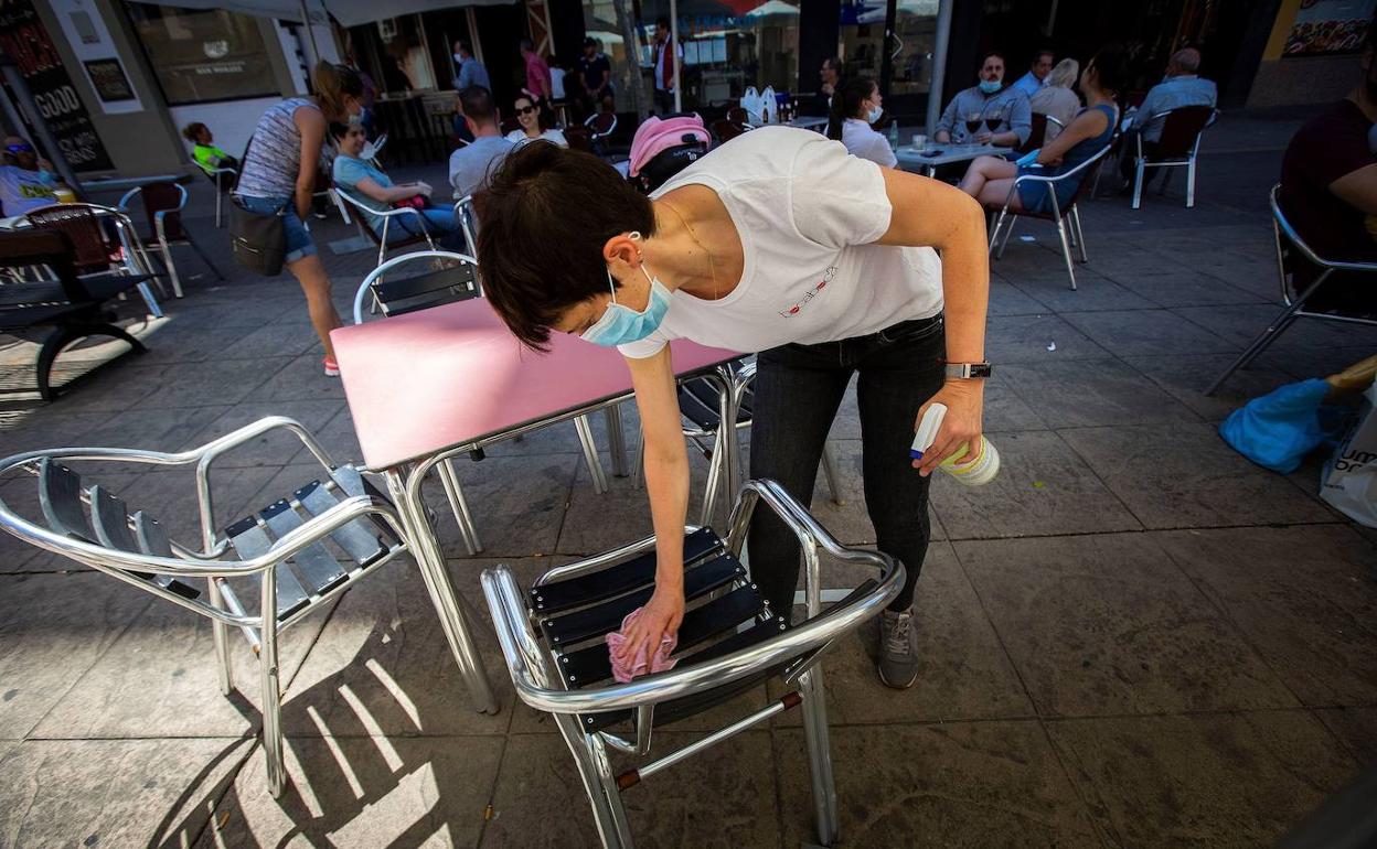 Reacciones: «Los datos del paro tienen rostro de mujer»
