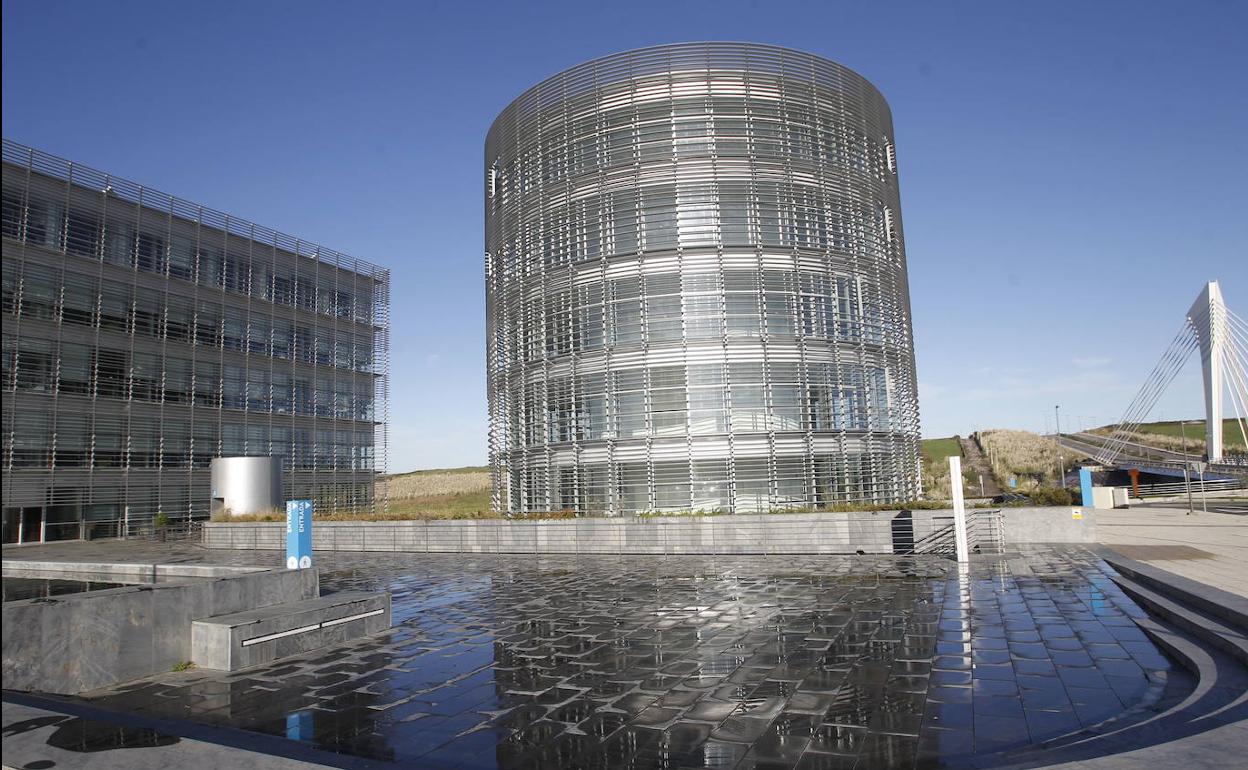 Torre de Energías Renovables donde se instalará la aceleradora de empresas.