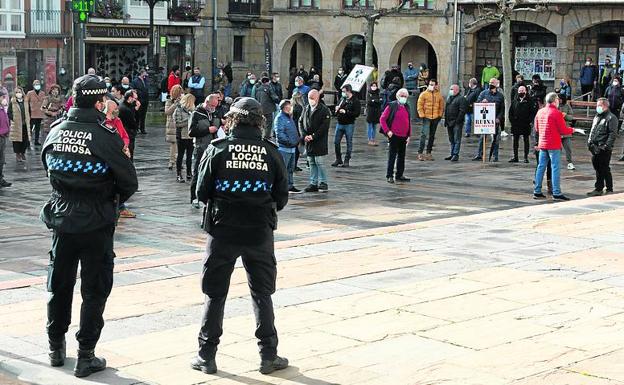 El trabajo de Guardia Civil y Policía Local se ha incrementado. 