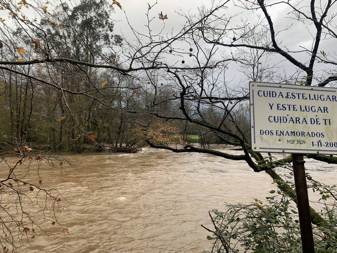 El Pas a su paso por Salcedo (Piélagos).