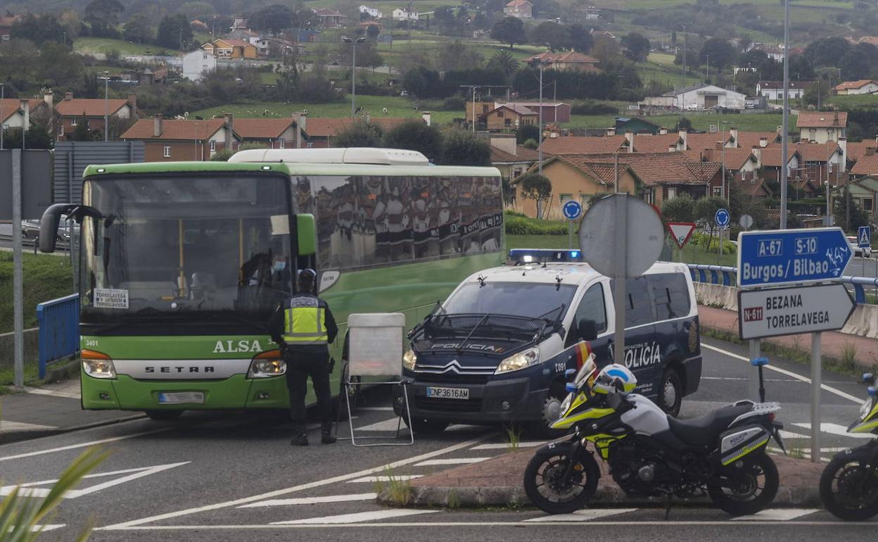 Sanidad quiere prorrogar el cierre de Cantabria y el toque de queda, pero estudia abrir los municipios