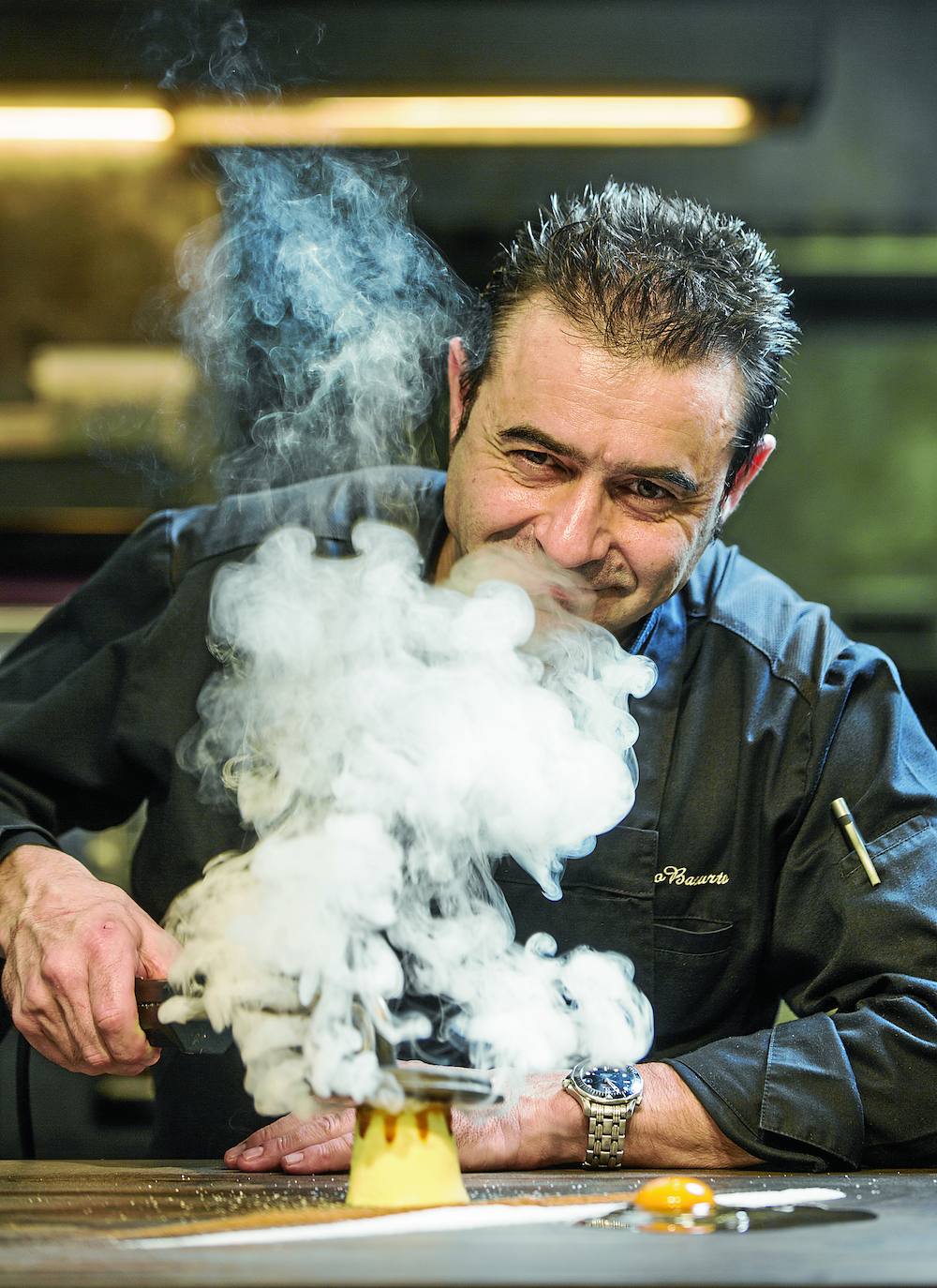 Foto de Nacho Basurto realizada por Javier Cotera para la portada de su libro de recetas publicado por El Diario Montañés en 2019. La foto es del 5 de febrero de ese año. 