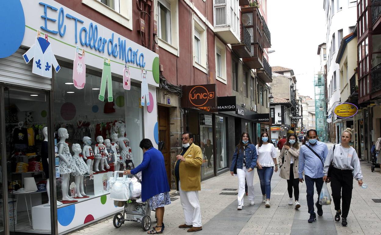 Calle comercial de Torrelavega.