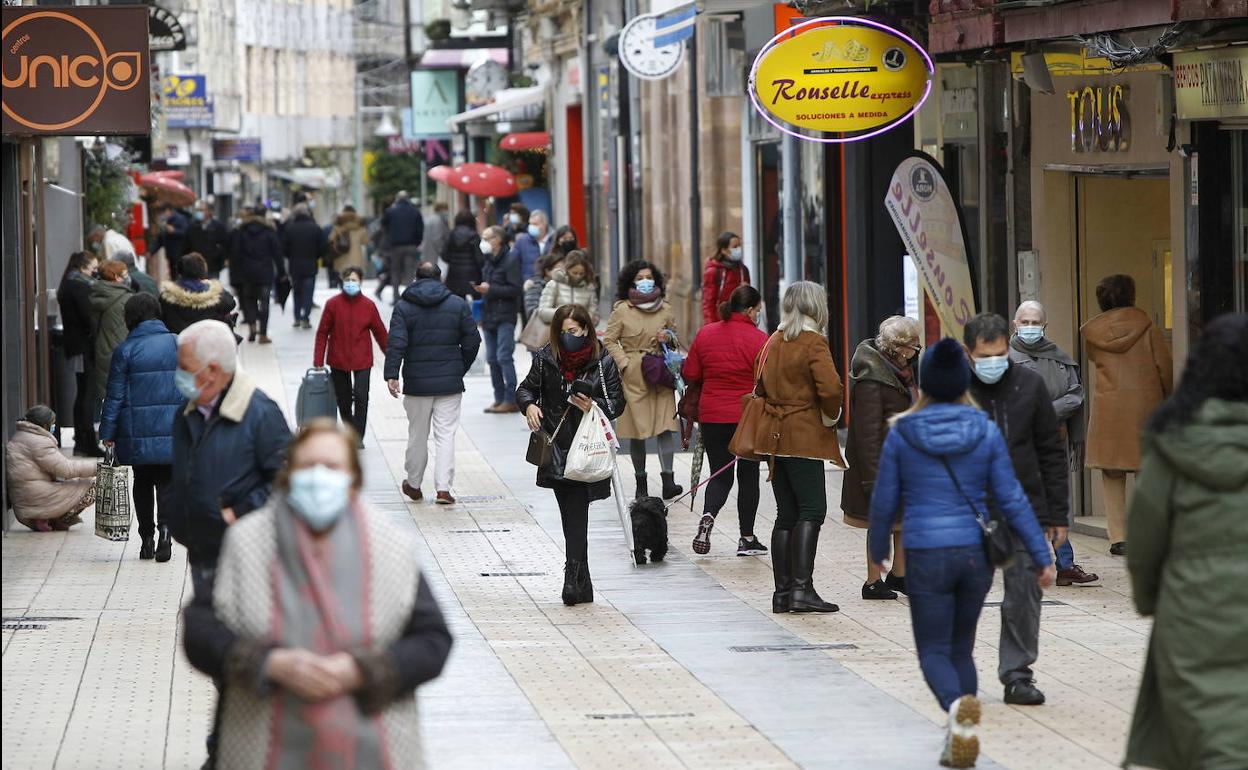La tasa de incidencia del covid en Cantabria en las últimas dos semanas se sitúa por debajo de los 200 casos por 100.000 habitantes