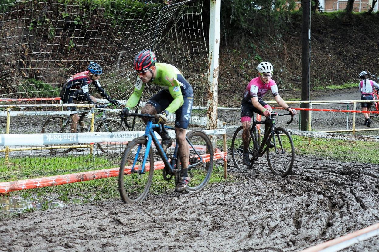 El circuito de El Patatal, que ya acogió el Regional el pasado sábado, será el escenario del Campeonato de España de ciclocross desde hoy y hasta el domingo