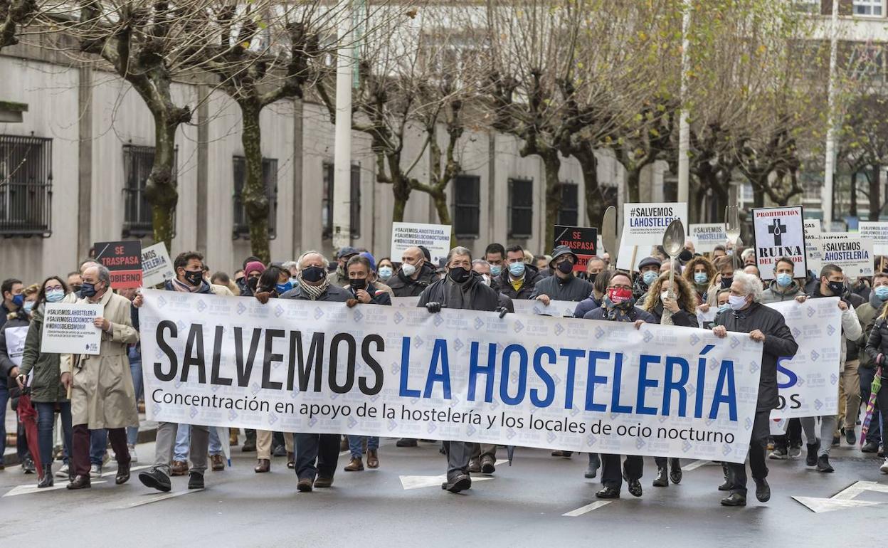 Una de las últimas manifestaciones de los hosteleros en Santander.