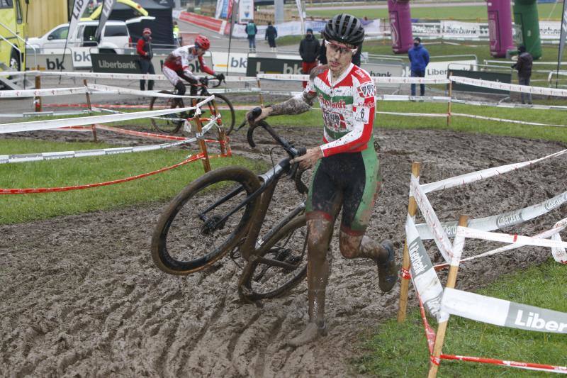 El cántabro Gonzalo Inguanzo (Teika) se quedó fuera del podio en la prueba para la categoría sub-23 del Campeonato de España que se celebra en el circuito de El Patatal, en Torrelavega.