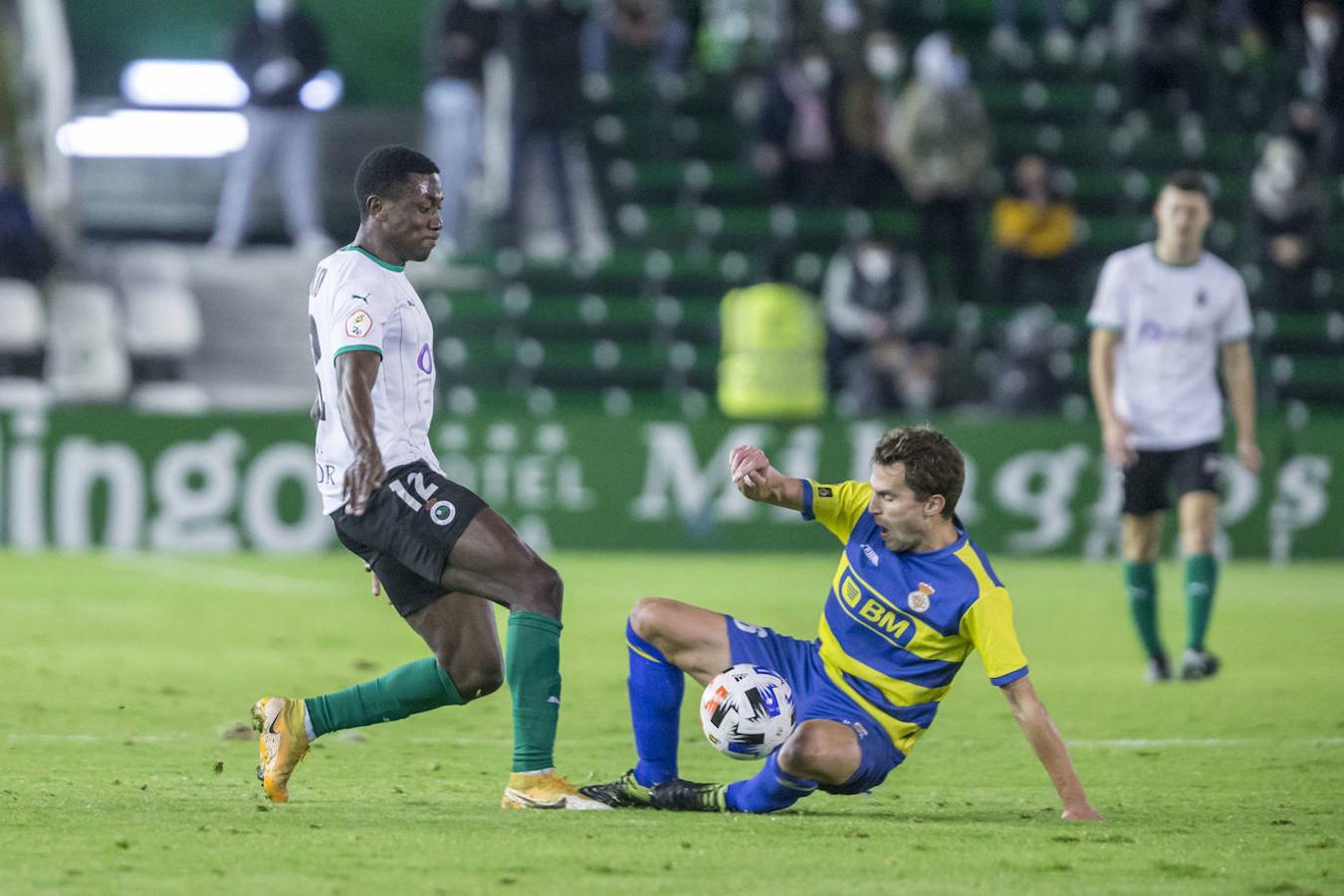 El Racing agrava su crisis tras caer de nuevo contra el Real Unión en El Sardinero.