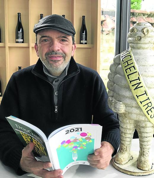 «Recorrer Cantabria de mesa en mesa es más fácil con la nueva edición de la Guía de Restaurantes de Cantabria en la Mesa. Una guía que recoge el amplio abanico de excelencia gastronómica de nuestra región»