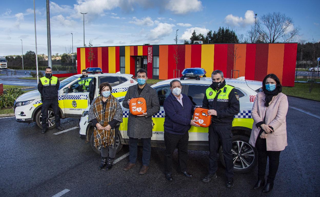 Desfibriladores para la Policía Local de Marina de Cudeyo