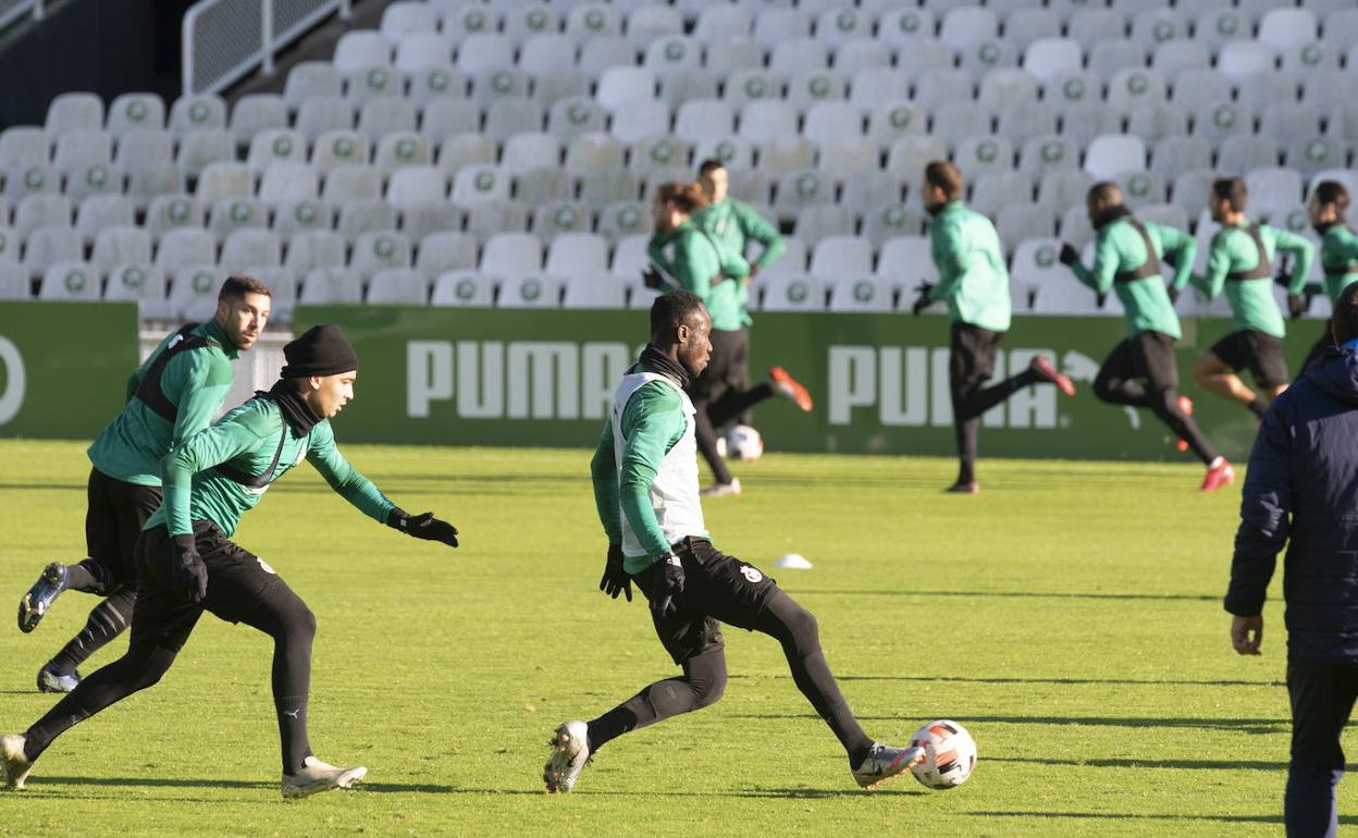 Peligra el partido Racing-Leioa, previsto el 7 de febrero, por un caso de covid en el cuadro vasco