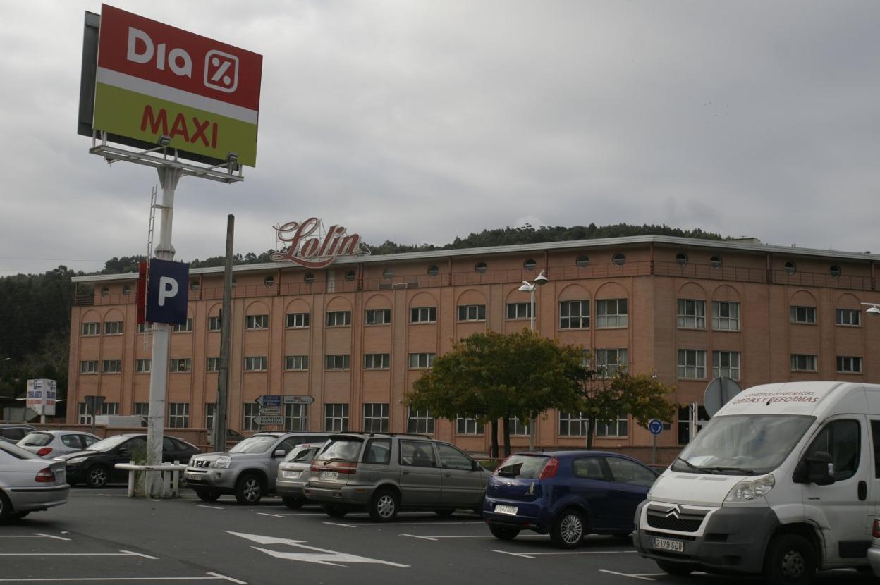 Conservas Lolín espera que su convenio salga adelante para poder trasladarse al polígono de Vallegón y en su lugar levantar un centro comercial. 