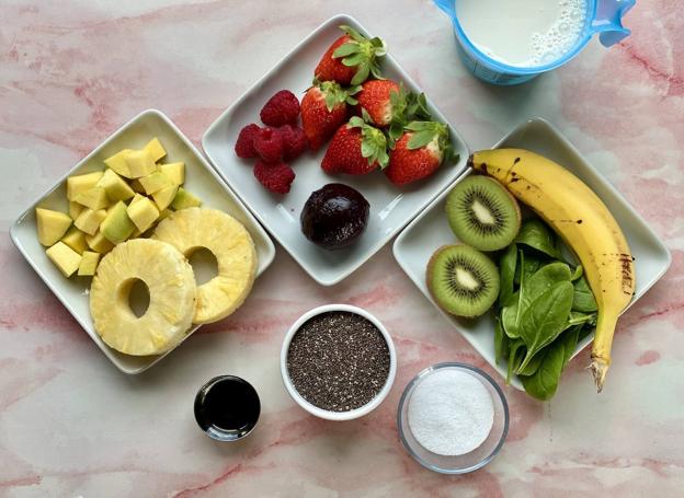 Ingredientes para el 'buddha bowl' de fruta.