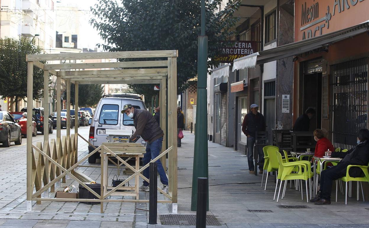 Cámara y Ayuntamiento promoverán una campaña de apoyo al sector de la hostelería en Torrelavega