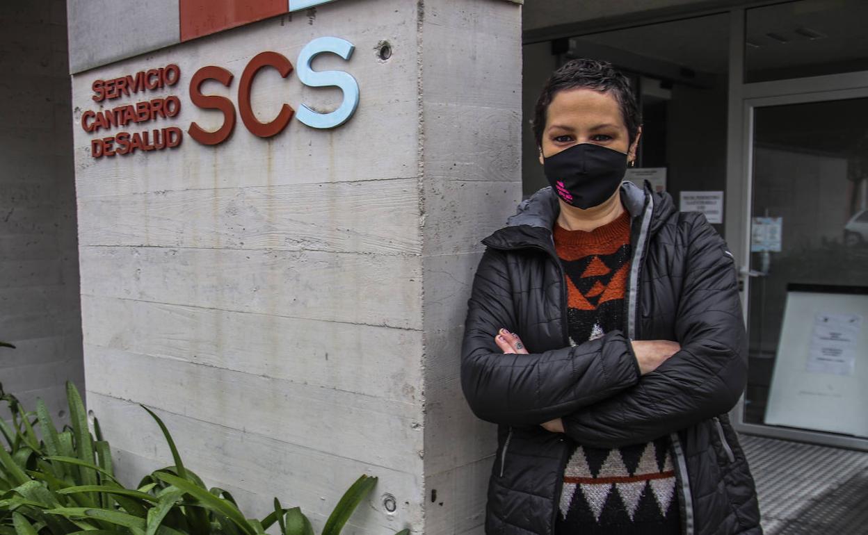 Vanessa Elósegui, esta semana, en el centro de salud de Castro Urdiales, donde reside.