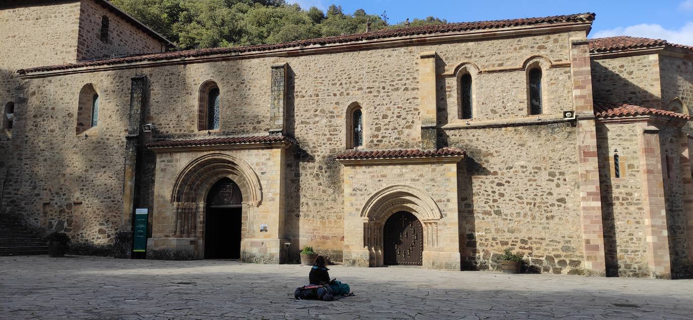 Fotos: Las acuarelas de Lucía Moure del Camino Lebaniego