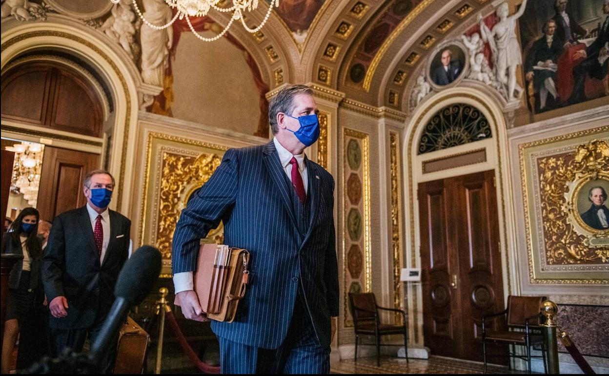 El abogado Bruce Castor, a su llegada al Capitolio