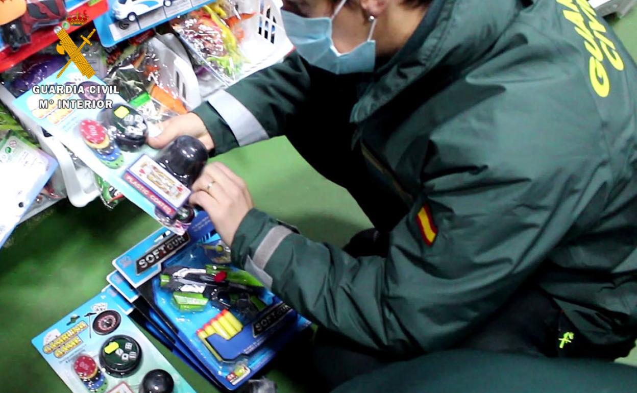 Detenidos dos vascos por timar a una empresa valenciana y vender la mercancía estafada en Cantabria