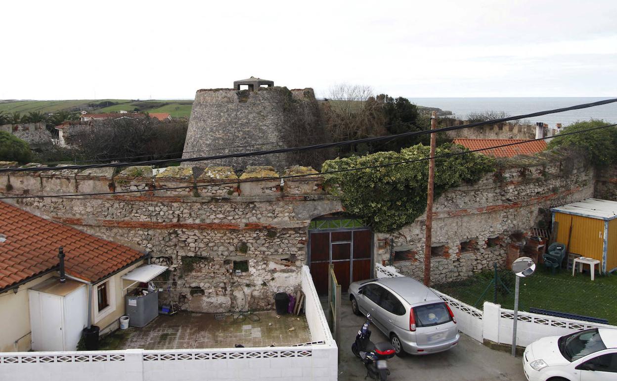 Castillo de Corbanera, en Monte, en Santander, también conocido en la zona como fuerte de La Maruca.