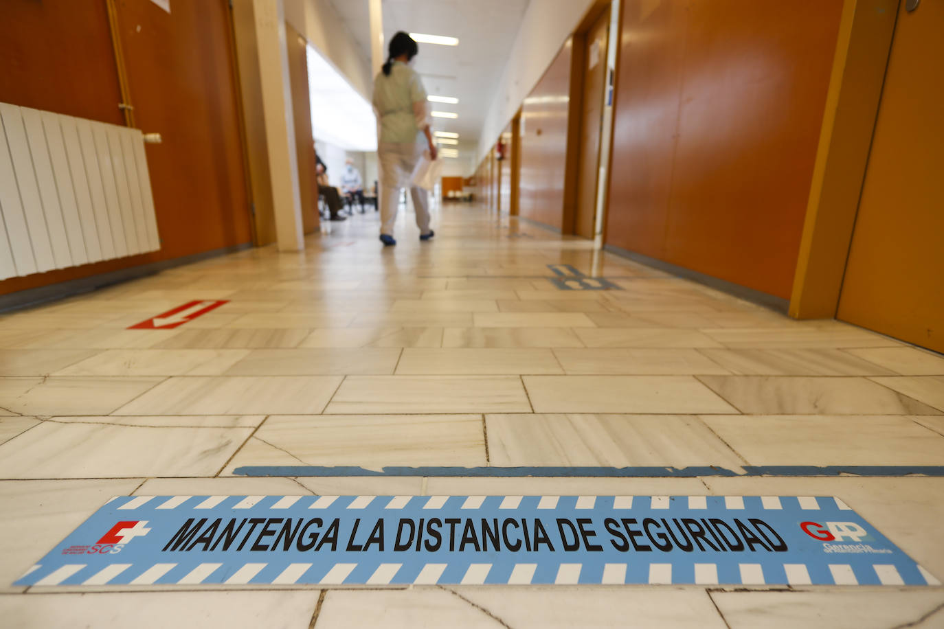 54 pacientes recibieron la primera dosis del inyectable en el ambulatorio de la Avenida de los Castros, en Santander. 