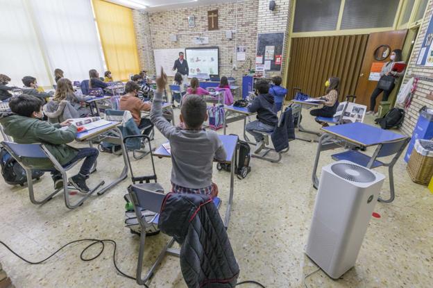 Un grupo de trabajo fijará los contenidos sobre Cantabria que se estudiarán en Primaria