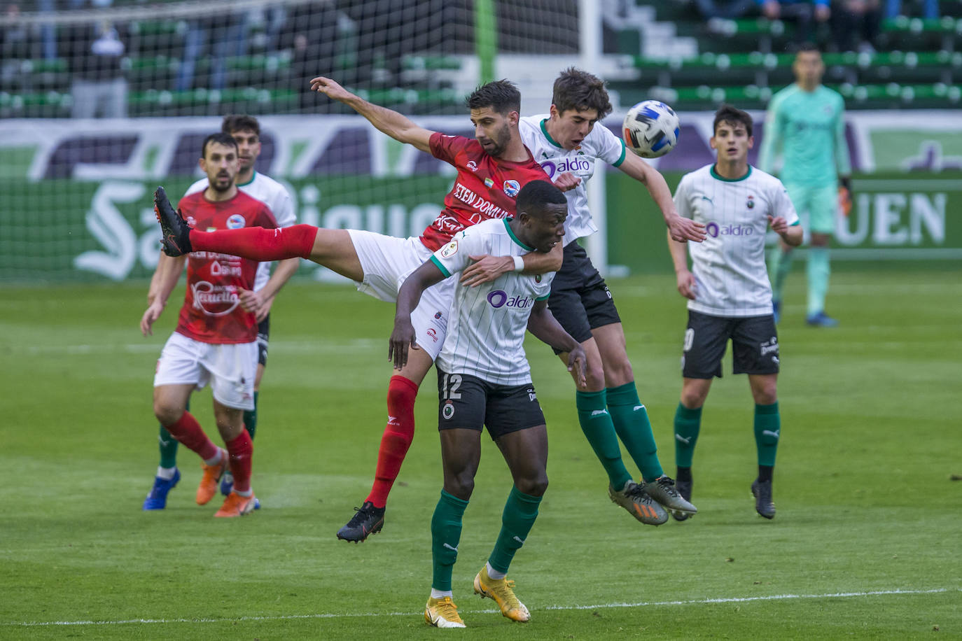 Fotos: Las mejores imágenes del Racing-Laredo