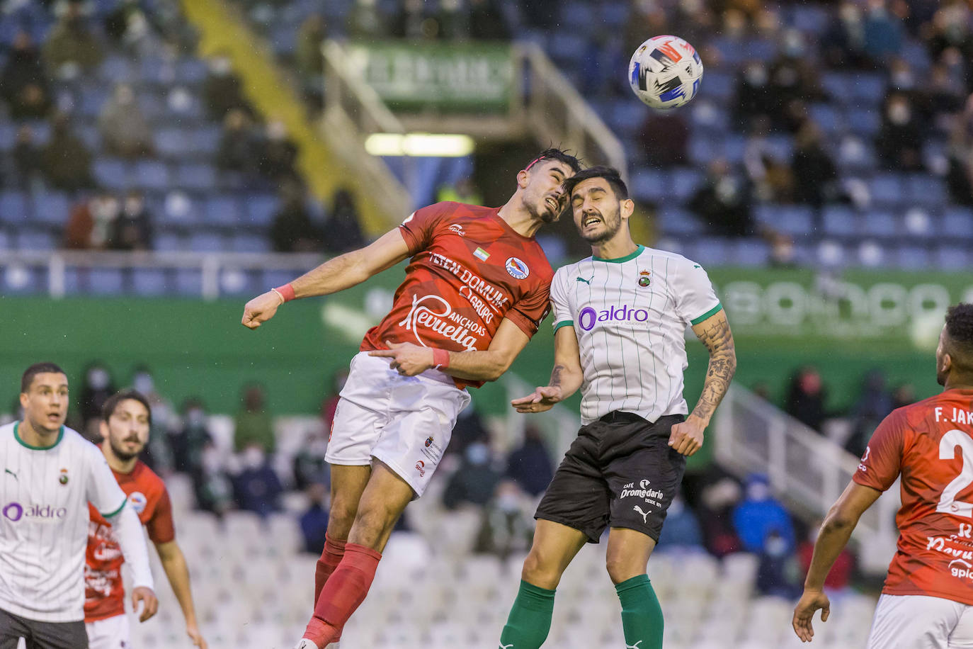 Fotos: Las mejores imágenes del Racing-Laredo