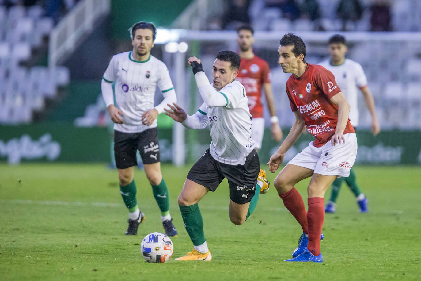 Fotos: Las mejores imágenes del Racing-Laredo