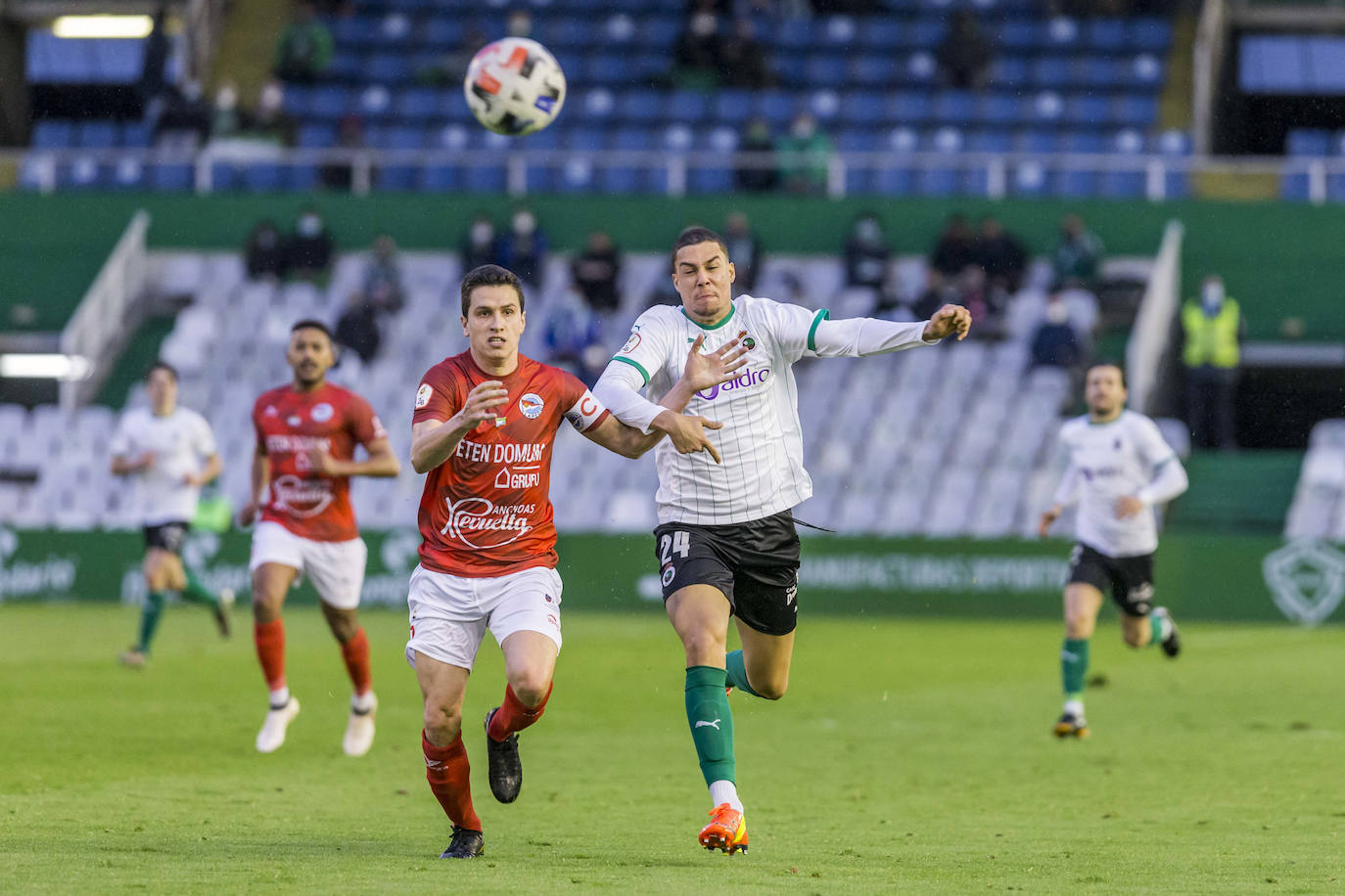 Fotos: Las mejores imágenes del Racing-Laredo