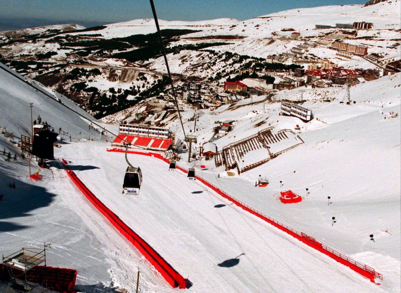 Panorámica de la estación de esquí de Navacerrada de 1996.