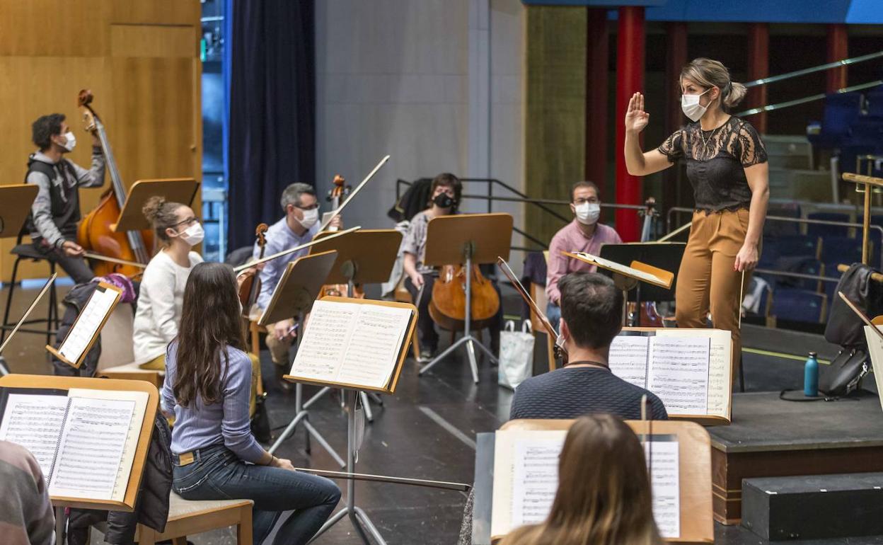 La Oscan celebra el papel de la mujer en la música clásica con un programa romántico en el Casyc