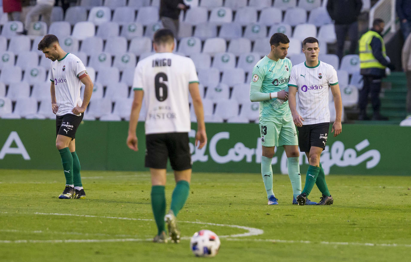 Fotos: Las imágenes del Racing- Real Sociedad B