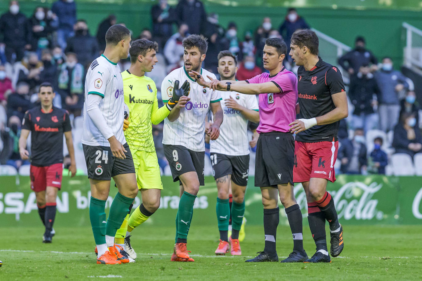 Fotos: Las imágenes del Racing- Real Sociedad B