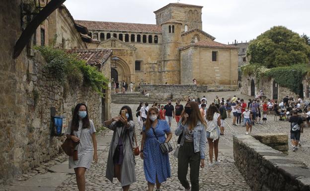 Sanidad ratifica el cierre en Semana Santa y Cantabria pone ya la vista en el verano