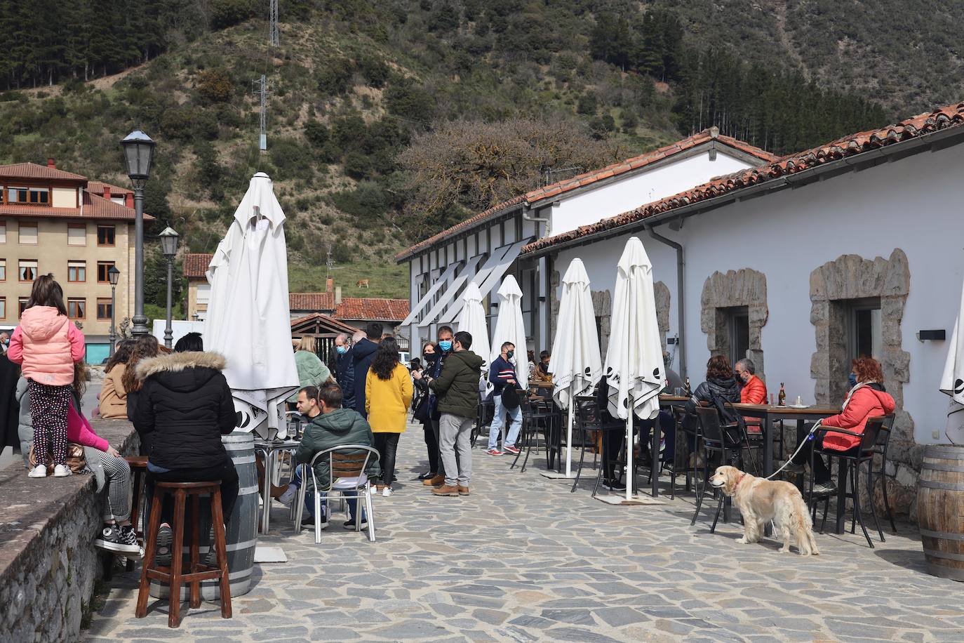 El cierre perimetral y el mal tiempo arruinan un puente de San José sin turistas.