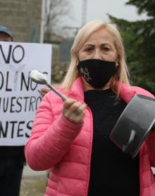 Imagen secundaria 2 - La manifestación se ha hecho con distancias, se llevó gel y se tomó la temperatura a los asistentes 