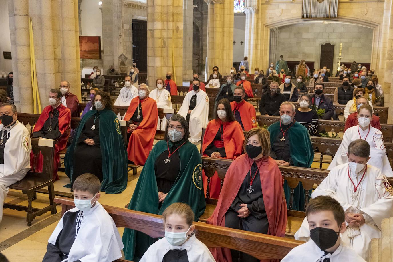 Fotos: Domingo de Ramos en Santander y Torrelavega