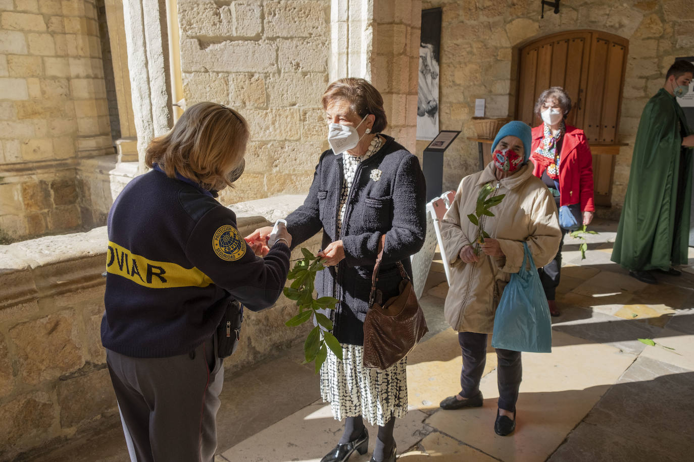 Fotos: Domingo de Ramos en Santander y Torrelavega