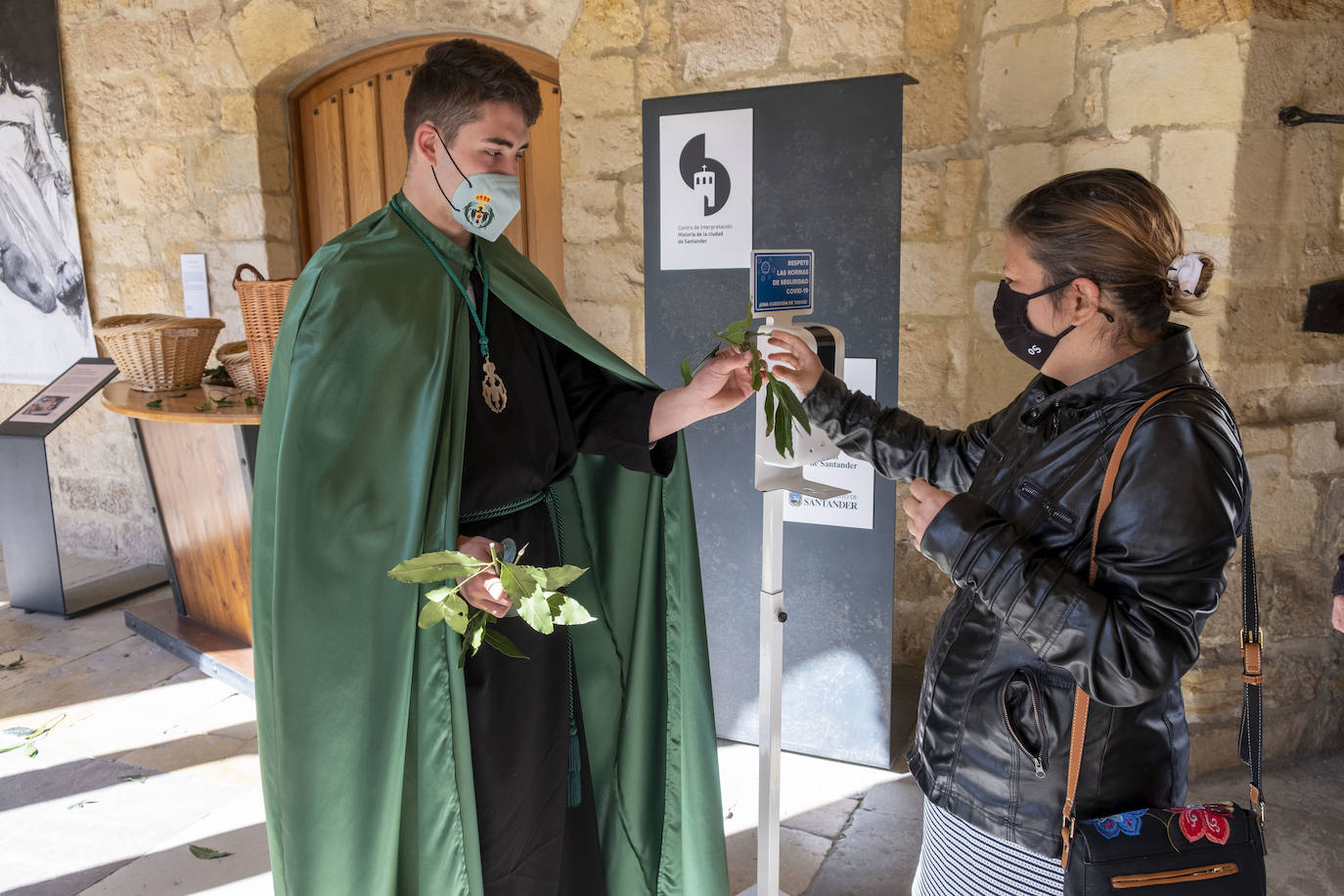 Fotos: Domingo de Ramos en Santander y Torrelavega